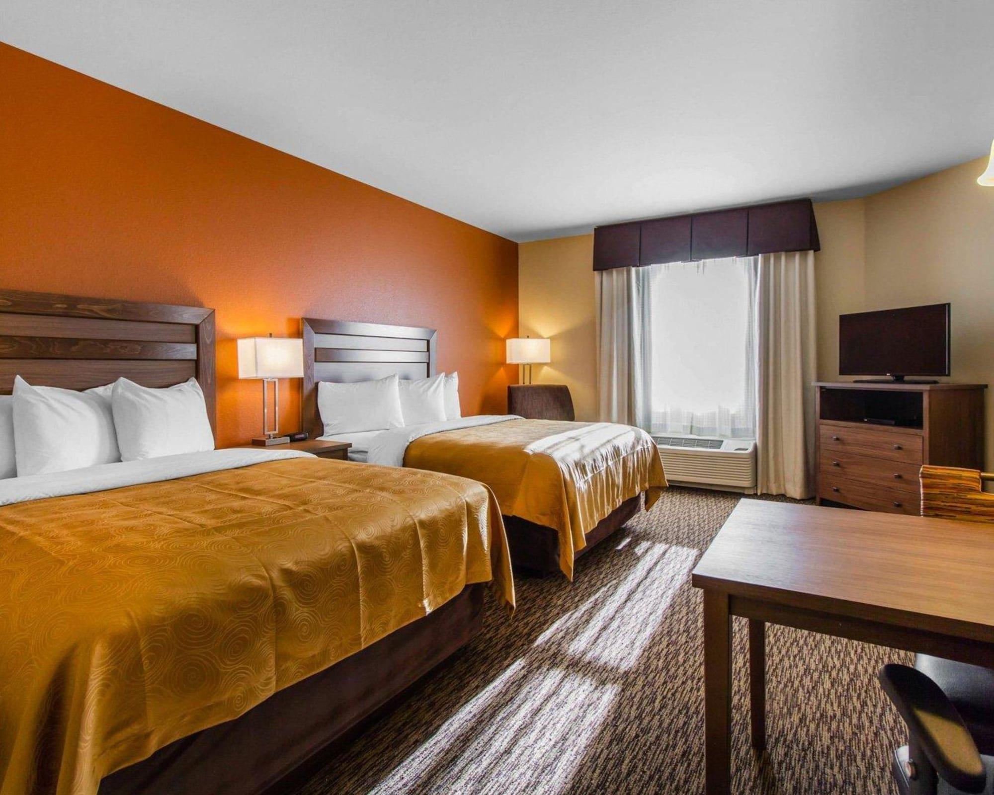 Mainstay Suites Watford City - Event Center Exterior foto