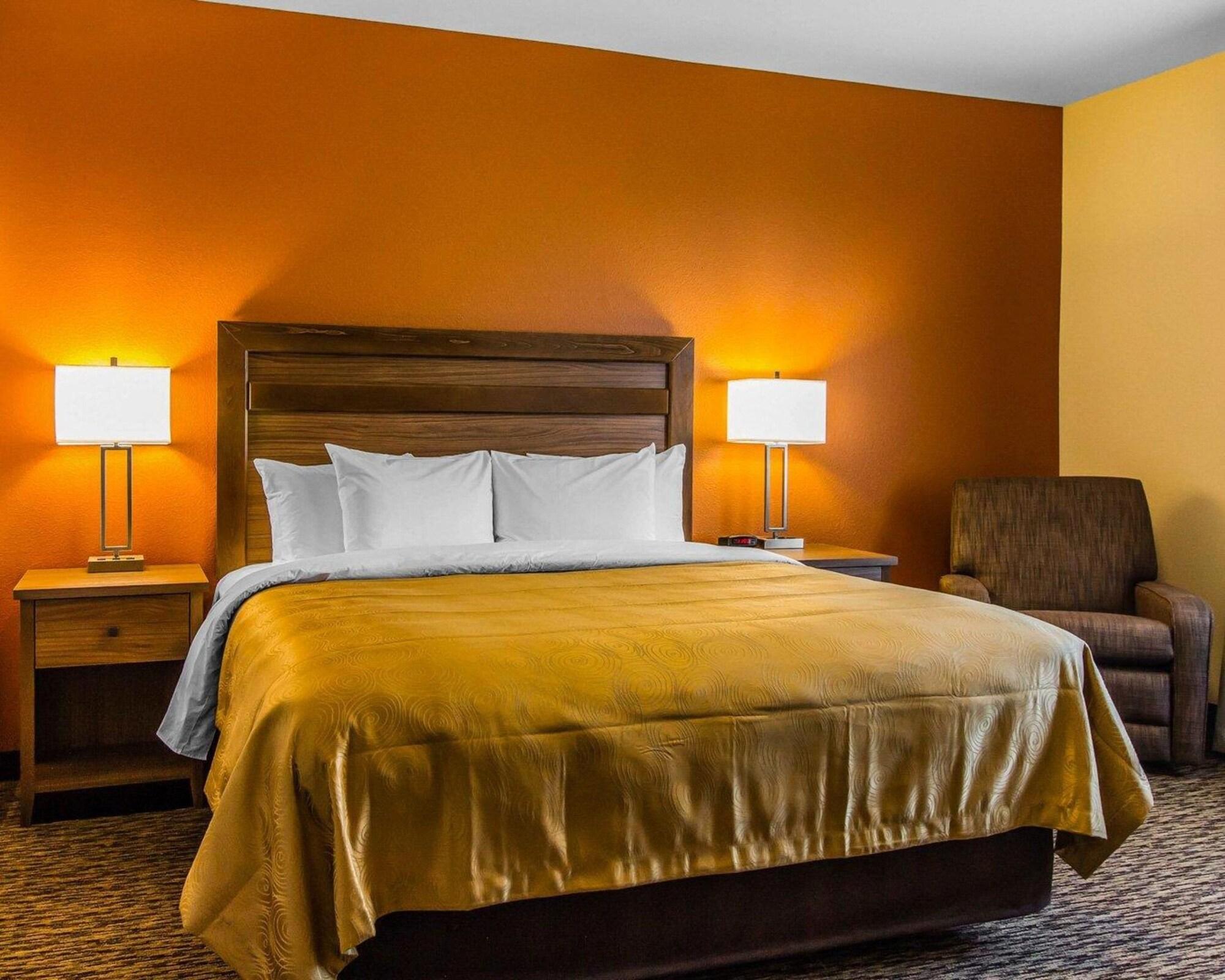 Mainstay Suites Watford City - Event Center Exterior foto