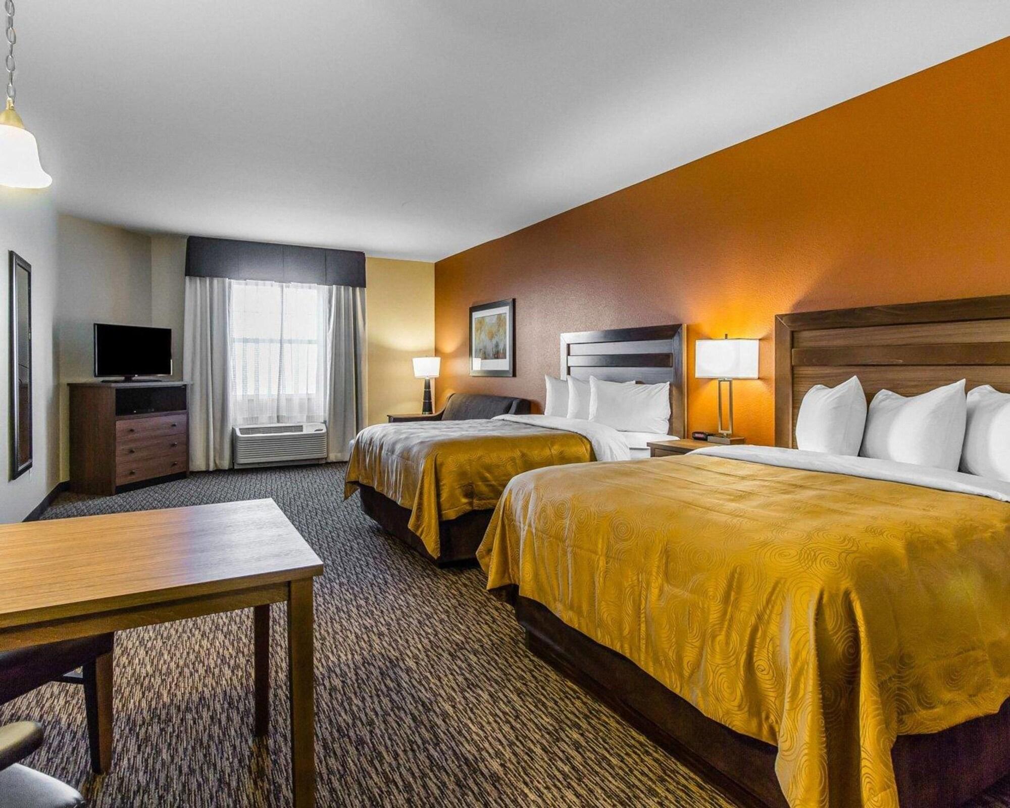 Mainstay Suites Watford City - Event Center Exterior foto