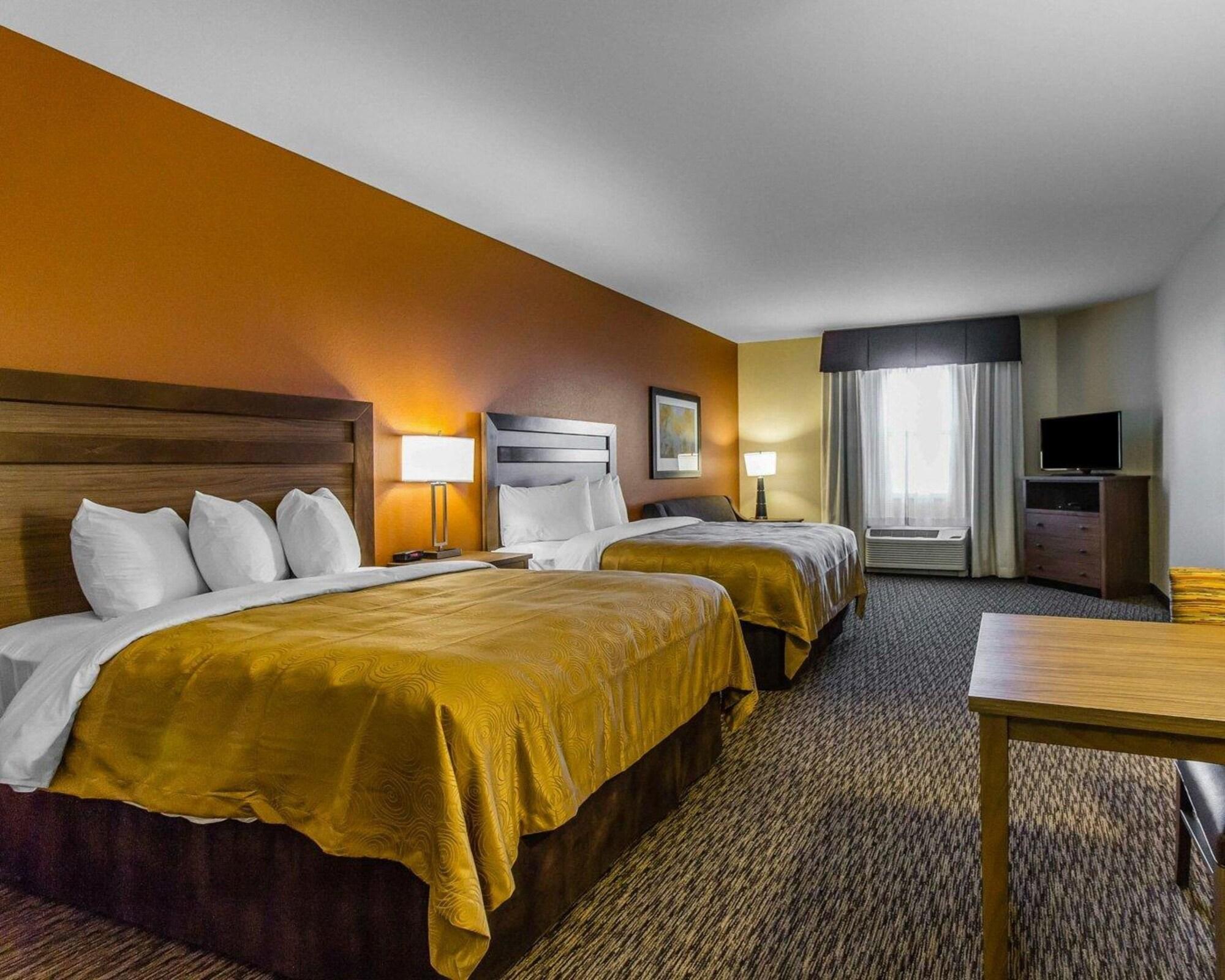 Mainstay Suites Watford City - Event Center Exterior foto