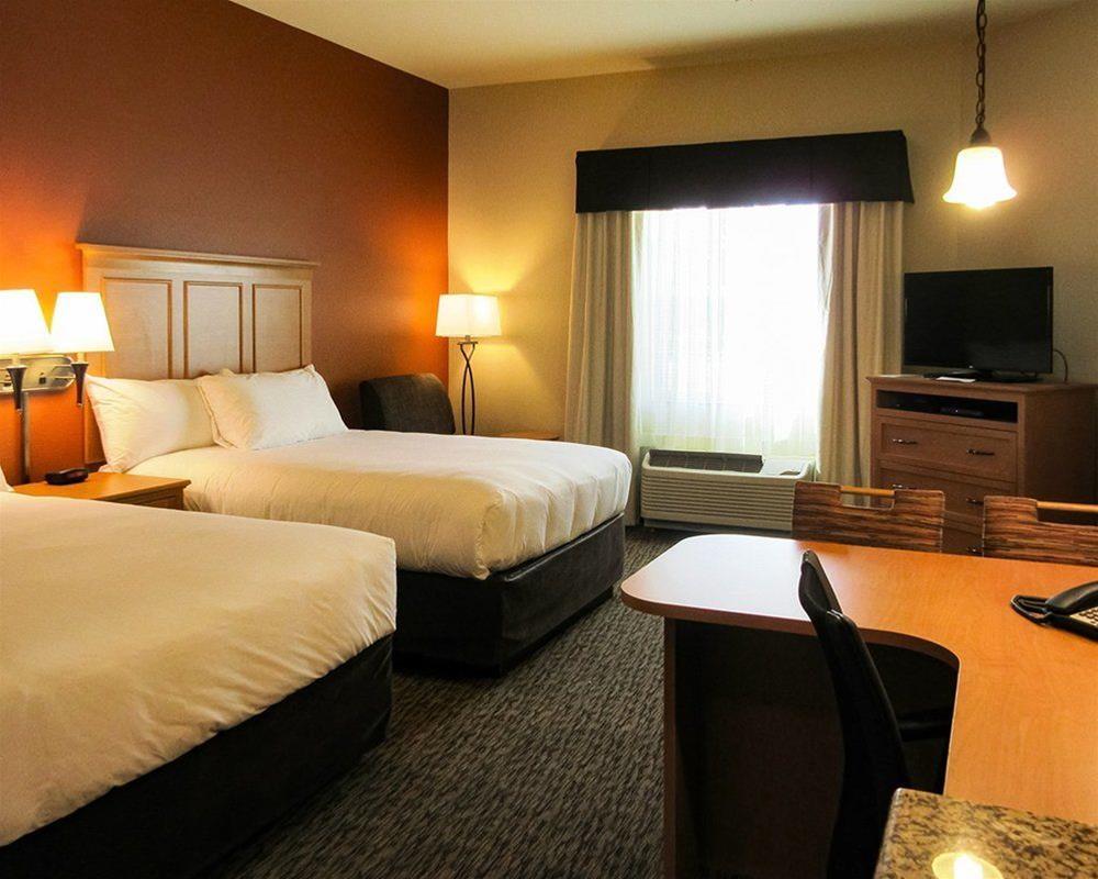 Mainstay Suites Watford City - Event Center Exterior foto
