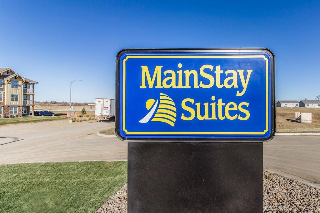 Mainstay Suites Watford City - Event Center Exterior foto
