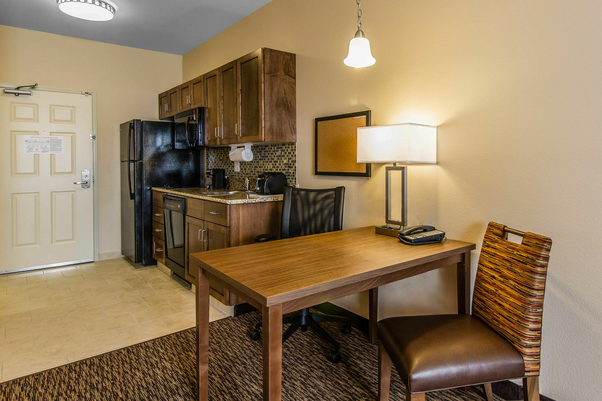 Mainstay Suites Watford City - Event Center Exterior foto