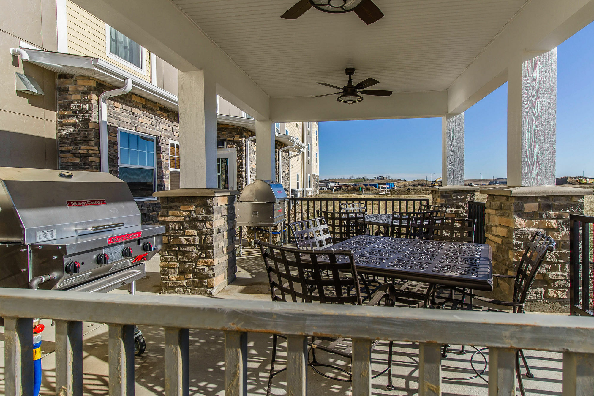 Mainstay Suites Watford City - Event Center Exterior foto